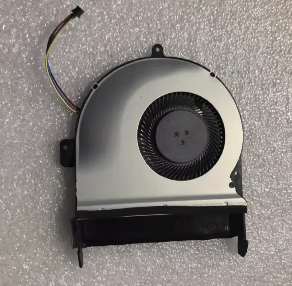 

Охлаждающий вентилятор для процессора ноутбука серии Asus N552 — DC5V 2,25 Вт, совместимый с EG75070S1-C130-S9A