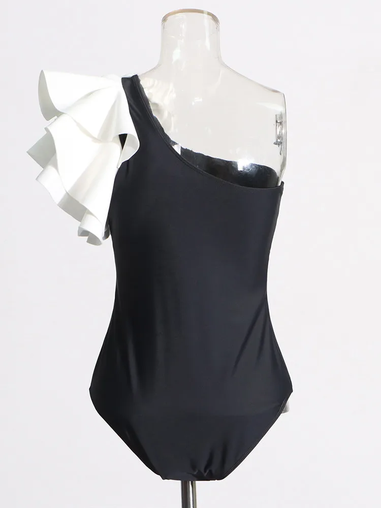 TWOTWINSTYLE Colorblock Patchwork Appliques Bodysuit For Women Diagonal Collar Sleeveless High Waist Sexy Slim Bodysuits Female