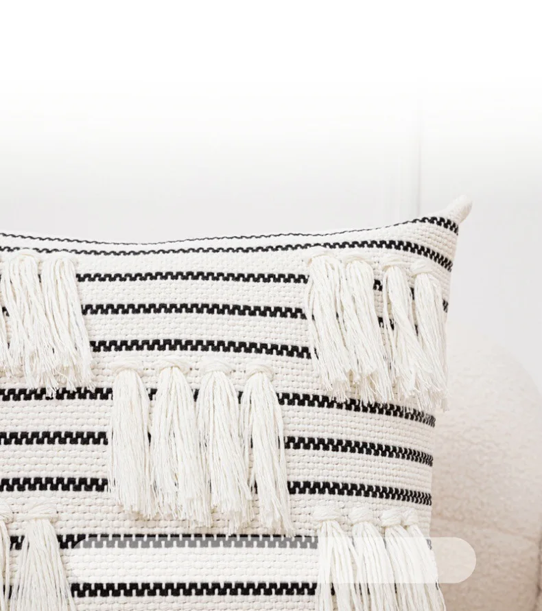 Black White Accent Decorative Throw Pillowcase Boho Aesthetic Neutral Boucle Tassels Cushion Cover For Sofa Bed Home Decoration
