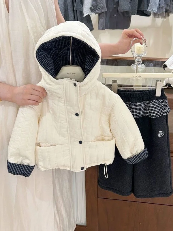 

Зимняя одежда для девочек, хлопковая куртка, новинка 2025, детское корейское повседневное теплое хлопковое пальто в клетку с капюшоном, верхняя одежда