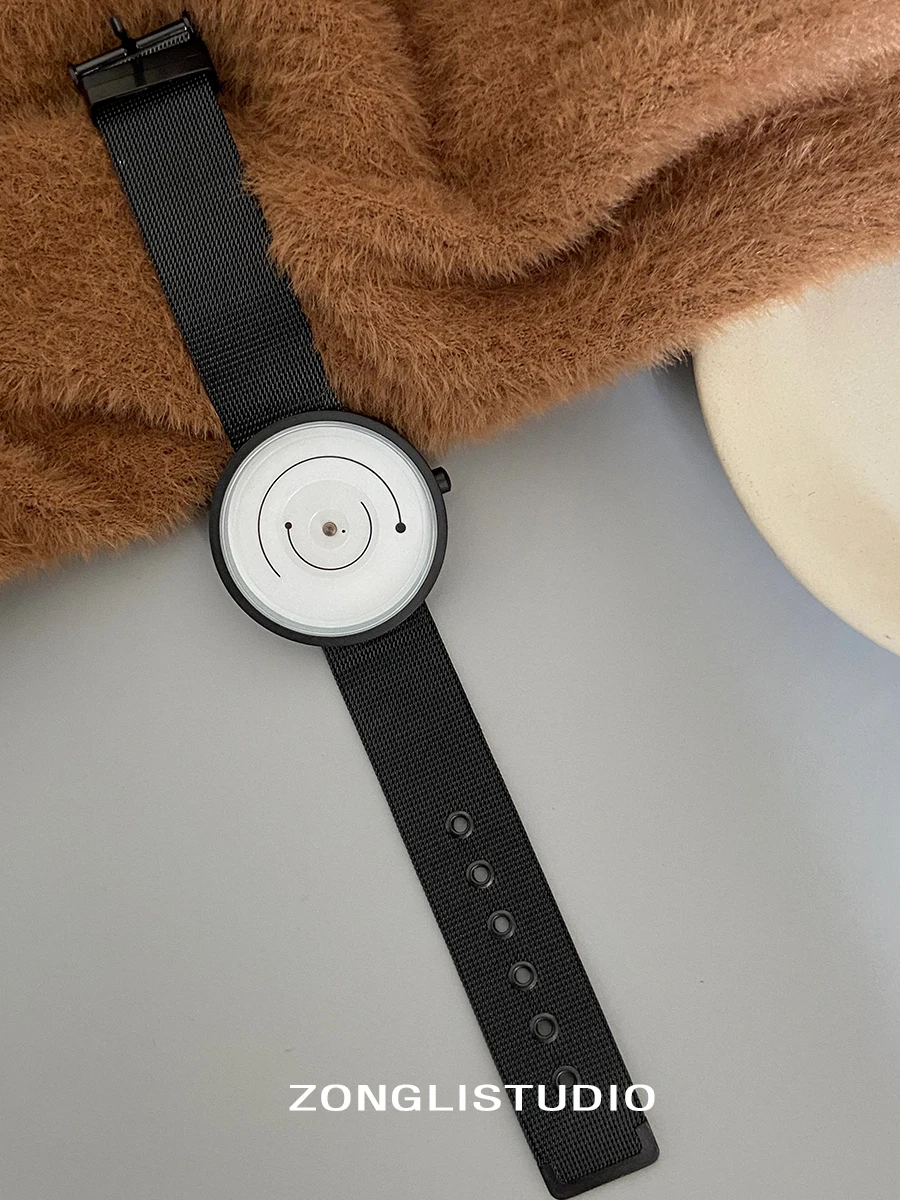 Elegant Women'S Wristwatch, Creatively Designed Without Hands, A New Stylish And Minimalist Student Watch, An Unusual Timepiece.