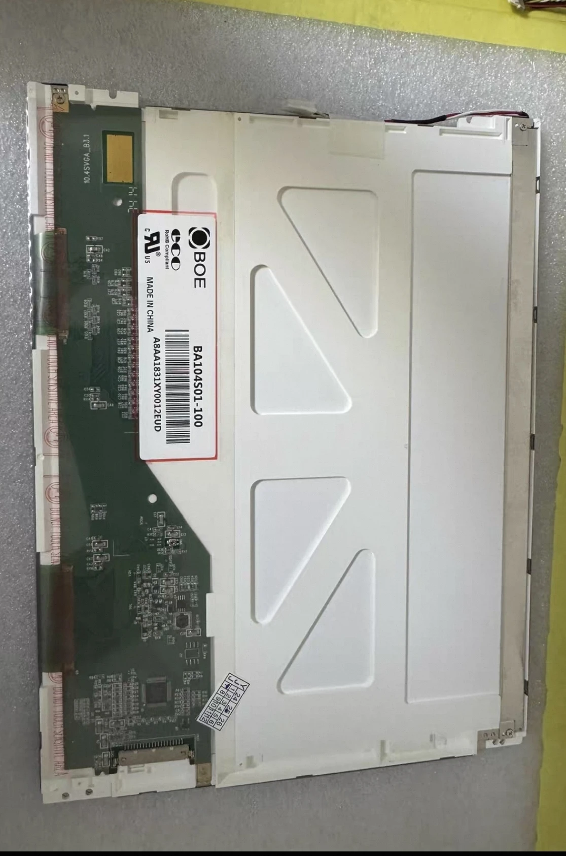 Brand new, factory-sealed 10.4-inch BA104S01-100
