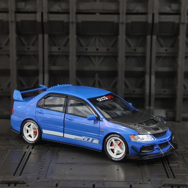 Simulação 1:24 Mitsubishi EVO portas de modelo de carro em liga de 9a geração e capô do motor, o porta-malas pode ser abre com som e iluminação