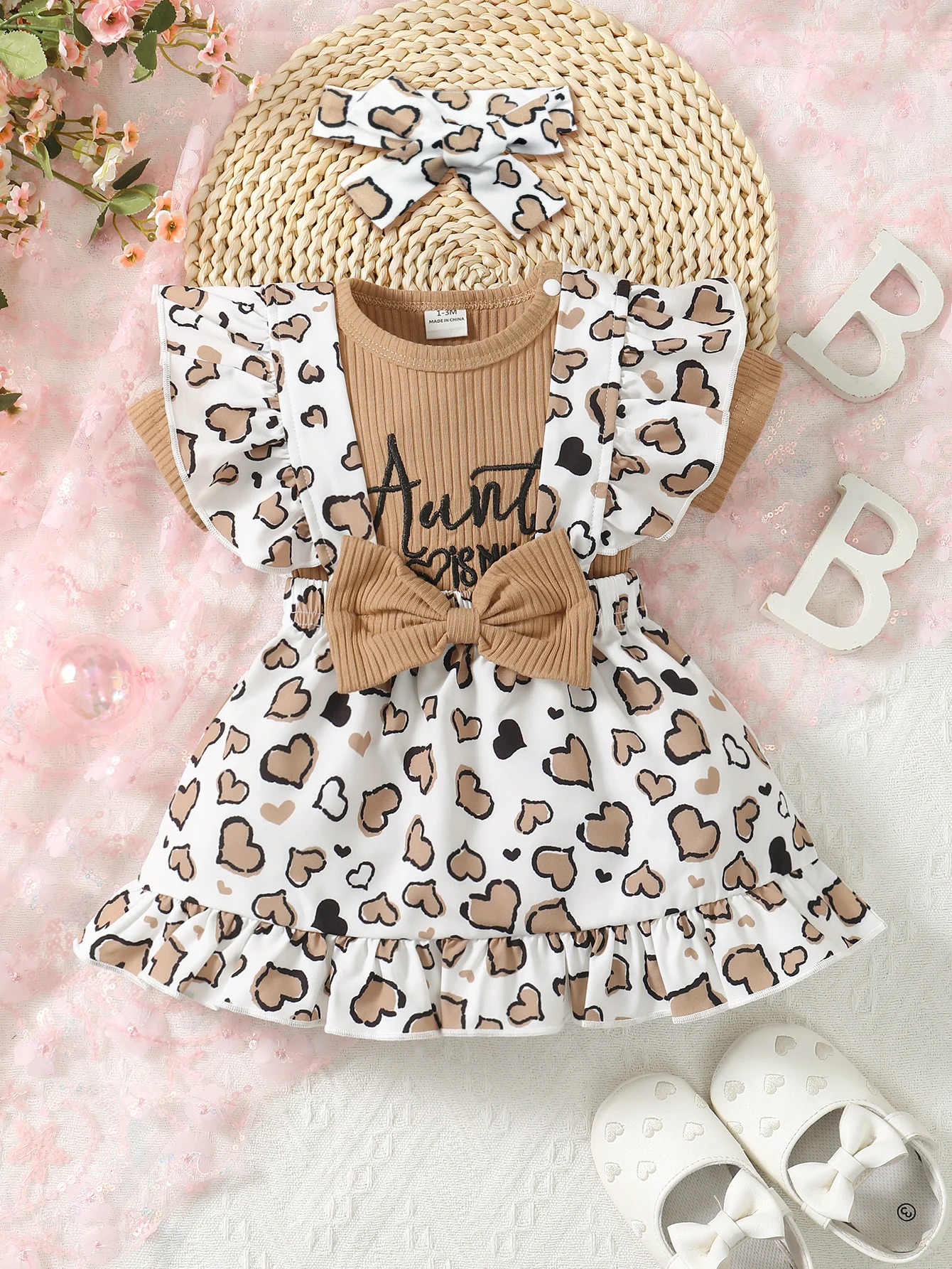 0-2 Year Old Summer Baby Girl Round Neck Short Sleeved Letter Embroidered Jumpsuit Paired With Camisole Dress