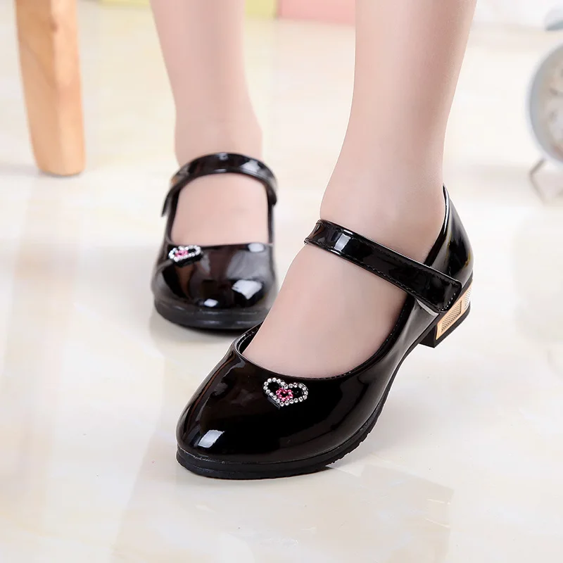 Girls Patent Leather Shoes Autumn New Fashion Princess Big Girl Heeled Shoes Rhinestone Bowtie Black Pink Red Wedding Flats