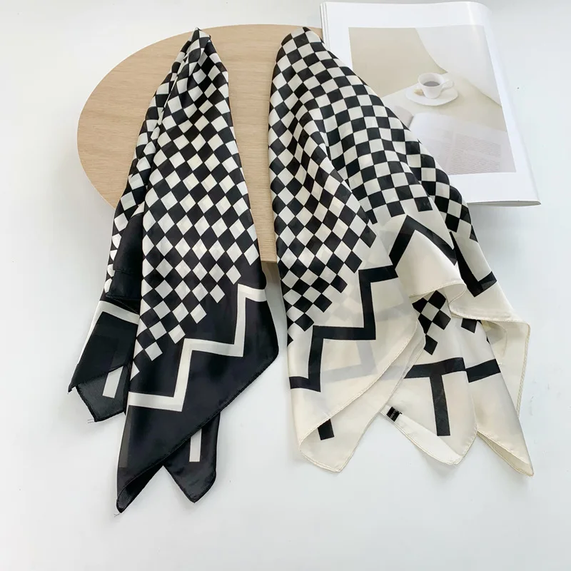 Spring and Autumn New Black and White Checkerboard Scarf for Women's Decoration with Checkered Small Square Scarf Silk Scarves