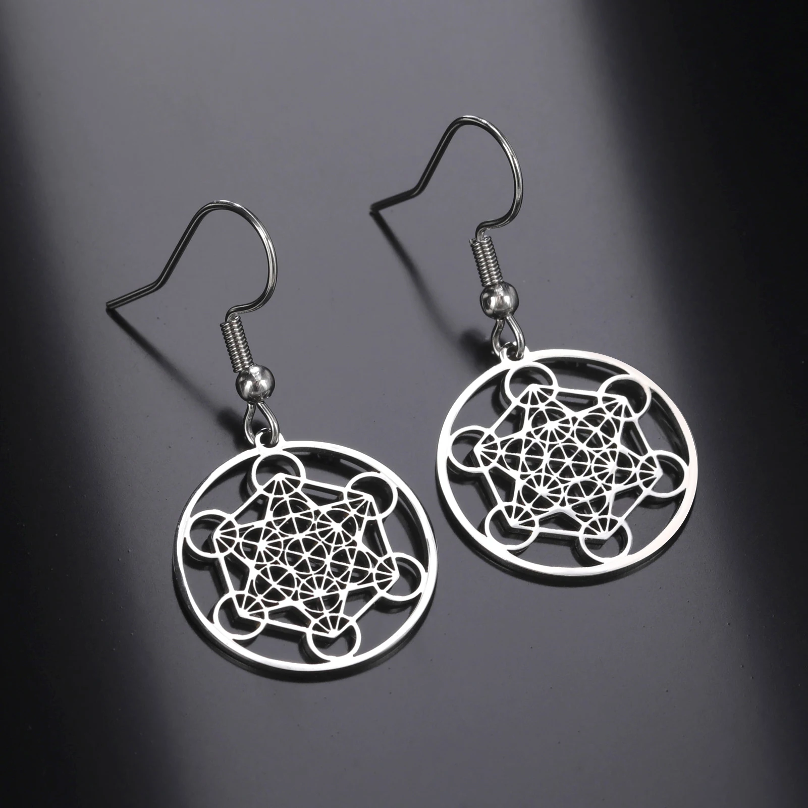 Lemegeton Arcángel Metatron pendientes geométricos para mujer, amuleto de geometría secreta hueca, joyería colgante