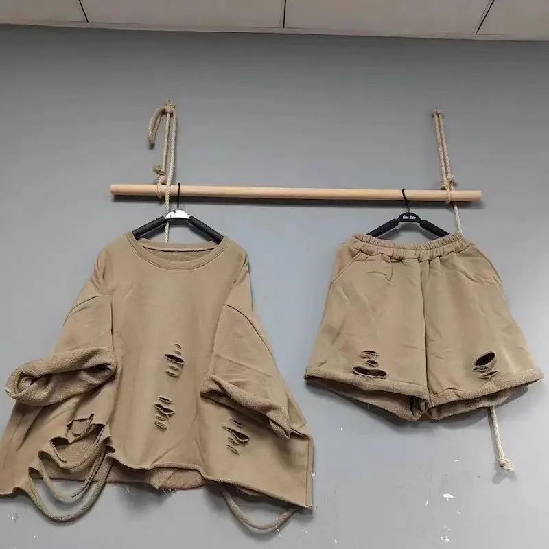 

Spring/Summer Pullovers Sets Women Beggar Hole Loose Oversized Short Sleeve Top and Wide Leg Shorts Fashion Casual Two Piece Set