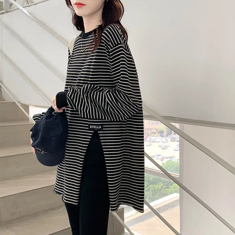 Spring Autumn New Split Hem Striped Tops Tees Long Sleeve O-Neck Loose Plus Size Pullovers Casual Vintage Women Clothing M-4XL