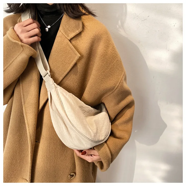 Sac à bandoulière Hobos en nylon décontracté pour femme, sacs initiés par un designer, fourre-tout de grande capacité, sac de shopping de voyage pour femme, sacs à main pour femme, 2023