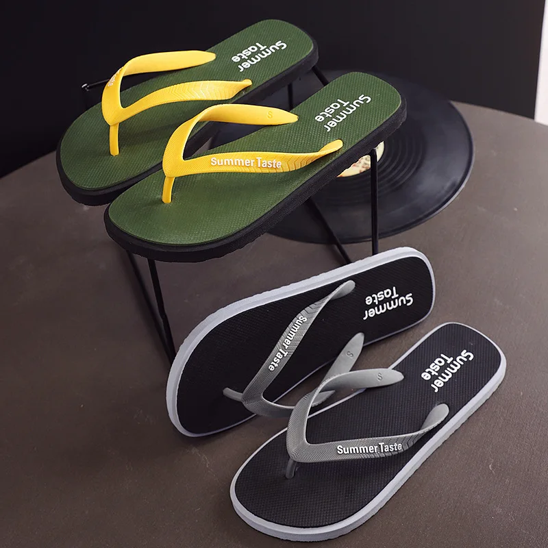 2022 Summer Flip Flops Men's Fashion Flip Flops Non Slip Bathroom Bath Slippers Beach Slippers Men Slippers Men Shoes