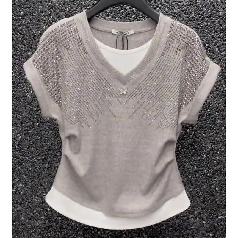 Two-piece Temperament V-neck T-shirt for Women in 2025 Summer Fashionable Waist-hugging Top