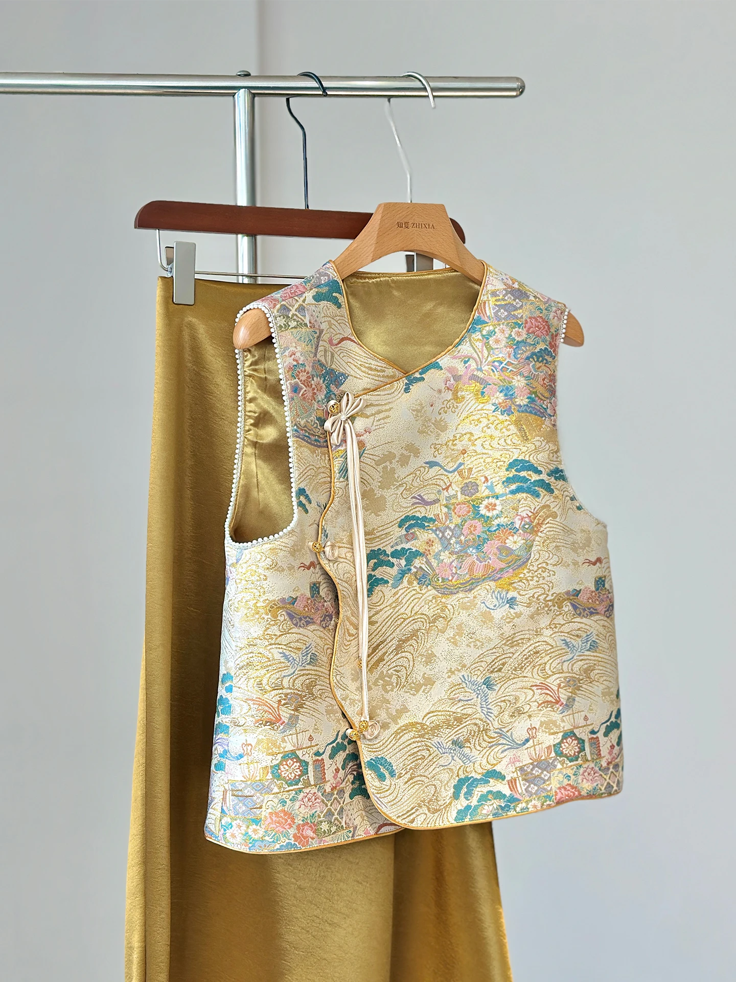 Song Dynasty Brocade Jacquard Vest Women's Outer Wear Young Spring and Autumn Age-Reducing National Daily High-Grade Waistcoat