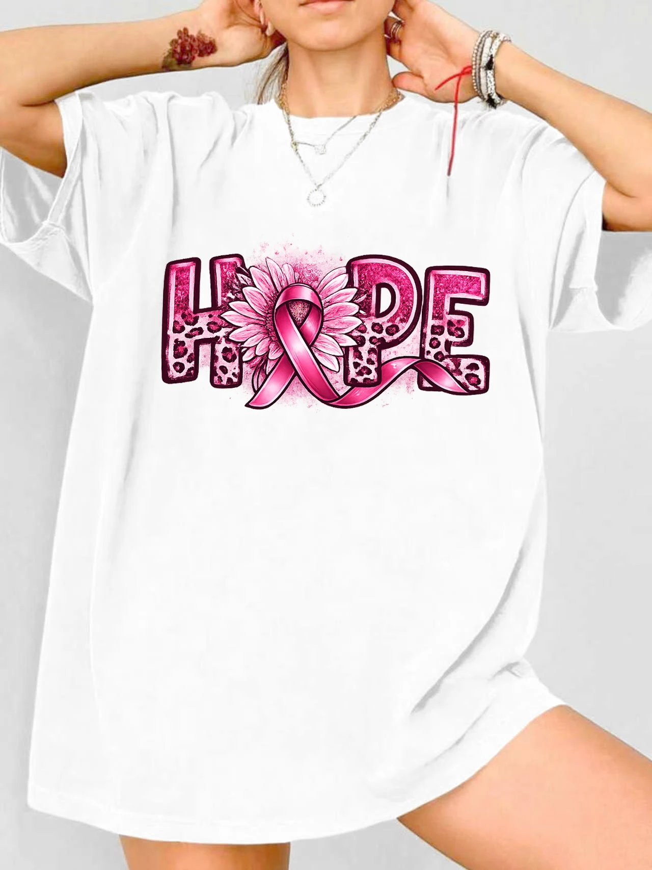 

【WDS03183】Женская футболка больших размеров с круглым вырезом, короткими рукавами, эластичными рукавами-полурукавами и модными принтами.