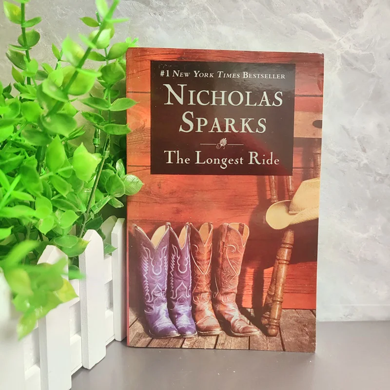 

Самый длиннее путешествие на английской фантатии Самый длинный поезд Николас Английские книги Libros Livros