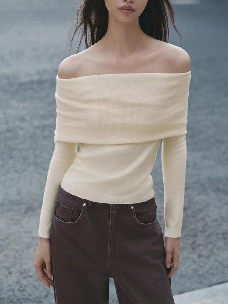 

European style new women's fashion versatile and elegant solid color off-shoulder slim-fit knitted strapless pleated top