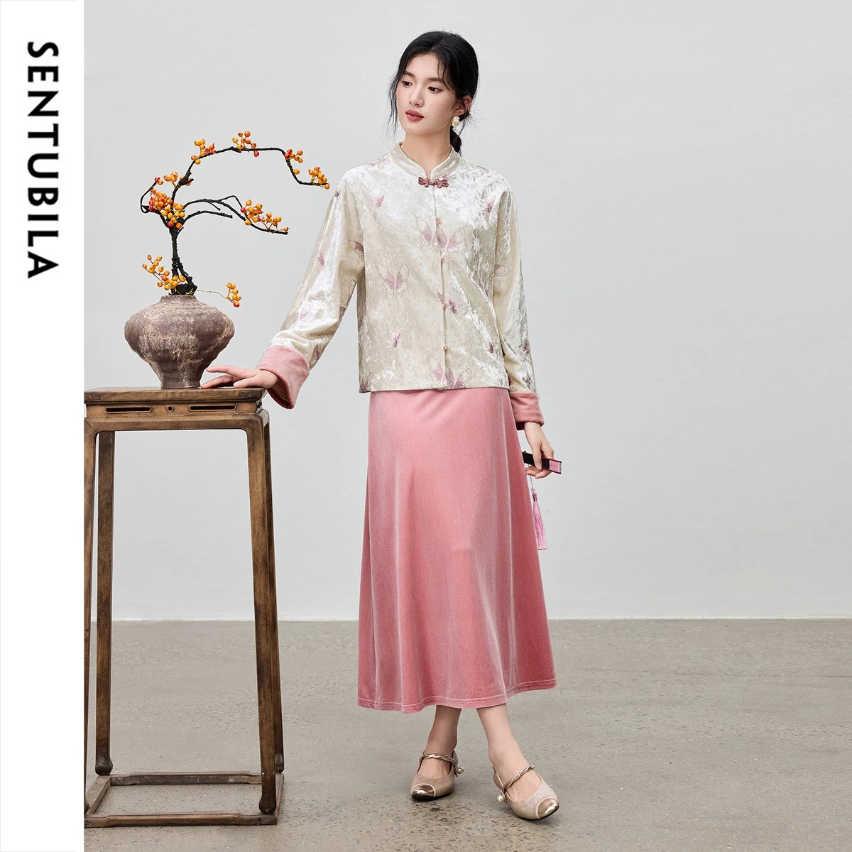 

SENTUBILA Women's 2 Piece Chinese Style Velvet Stand Collar Top & A-Line Skirt 2026 Autumn Elegant Female Outfit Q54ZB4026