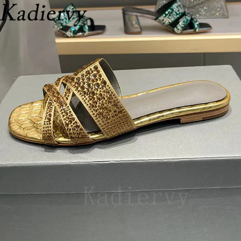 Klapki na lato kobieta luksusowe Rhinestone impreza sukienka buty kobiety Peep Toe slajdy kryształowy świecący wybieg kapcie kobiety