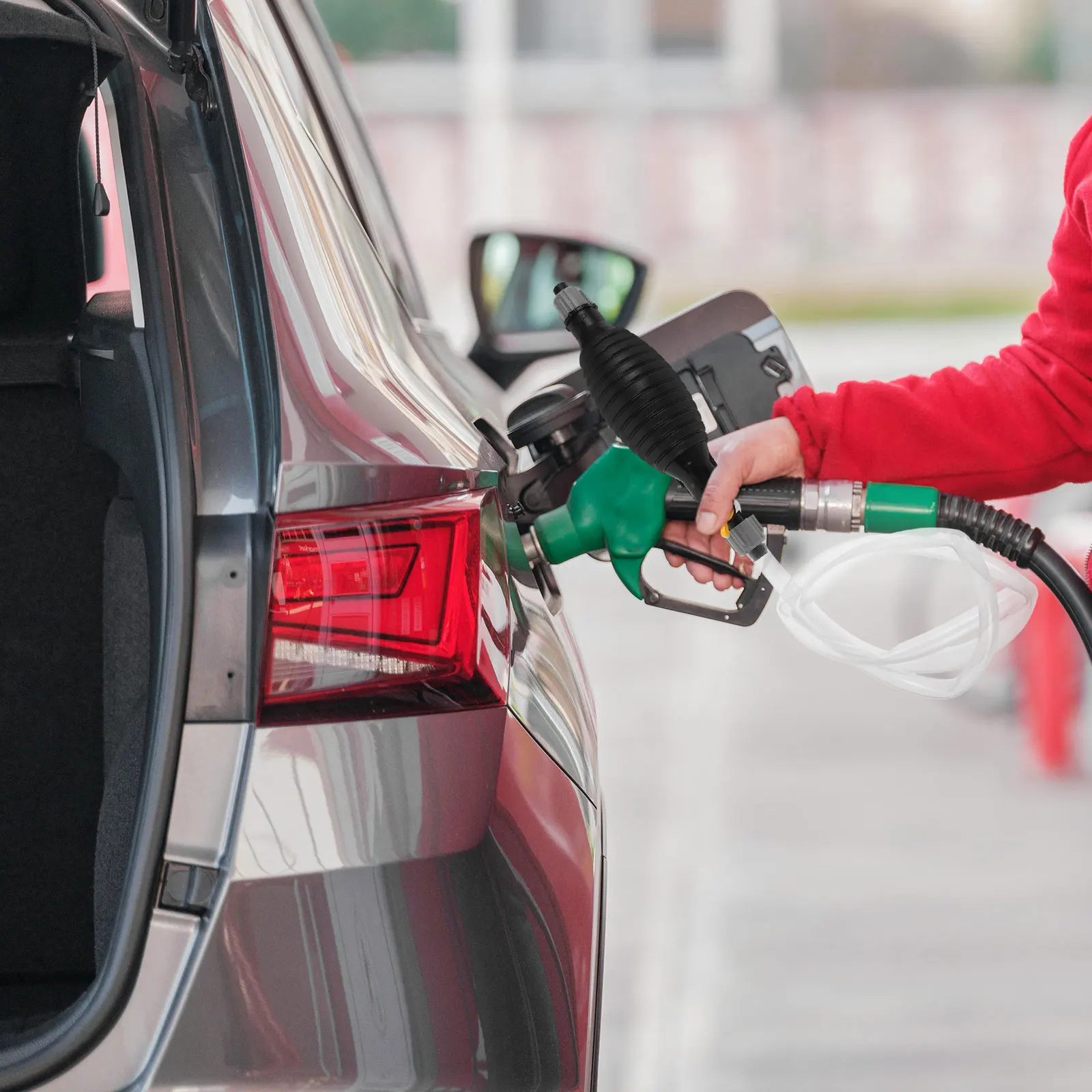 

Manual Oil for Gasoline Water Siphon Car Extraction Self-Priming Multi-Function PVC Fuel Pump Compact Design Emergency Use