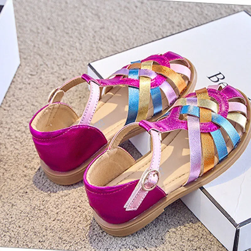 Sandalias suaves y coloridas para niñas, zapatos de vestir de fiesta de Princesa a la moda, planos de tejido de playa, verano, 2024