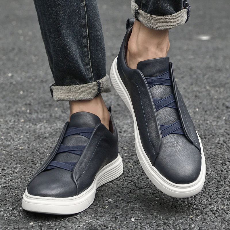 

2025 Autumn Men's White Sneakers - Breathable Korean Street Style, Versatile Casual Shoes with Hong Kong Vibes