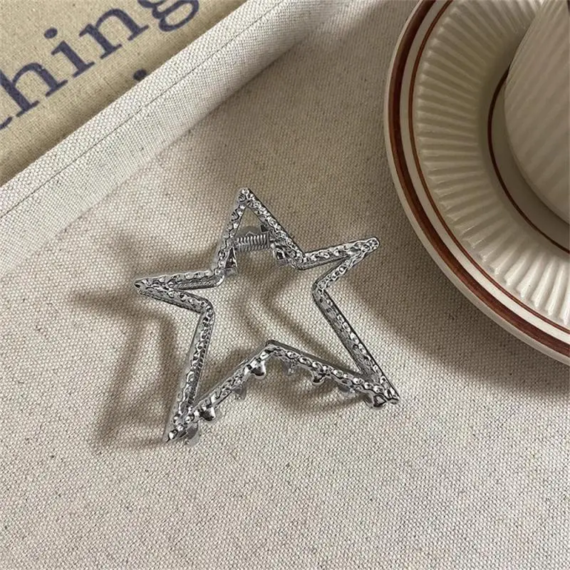 Harajuku Hollow Star Five-pointed Star Hair Claw Sweet Cool Fashion Hair Clip Suitable For Women's Head Half Hair Shark Clip