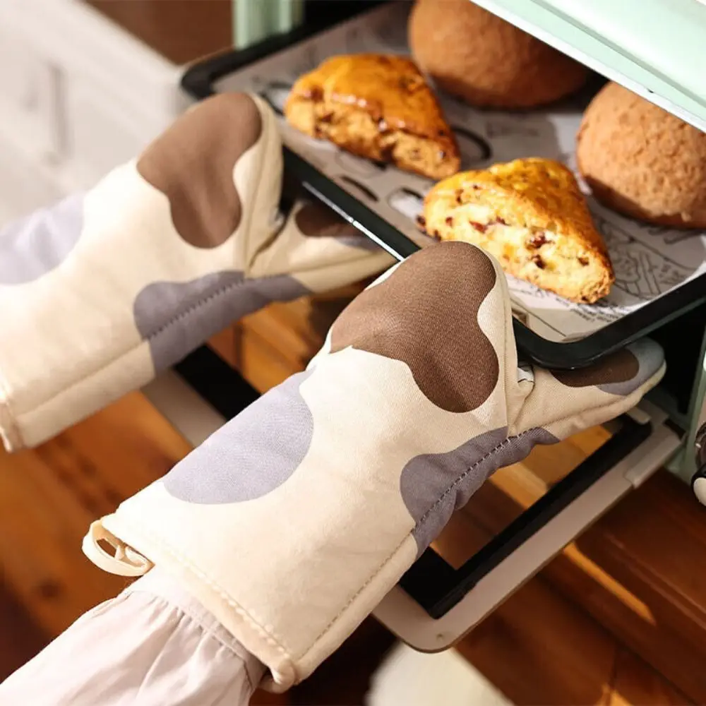 

Cute Anti-scalding Cat Paws Oven Mitts Heat Resistant Cotton Lined Kitchen Gloves Insulated Heat Thickened Potholder Cooking
