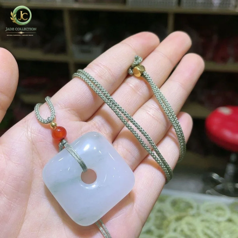 Jade pendant with a square-shaped 