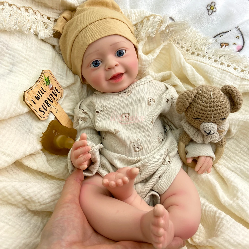 

Силиконовая кукла-реборн мальчик 45 см, полнотелая, утяжеленная, реалистичная, мягкая, для терапии и ухода за новорожденными, а также для людей с деменцией и болезнью Альцгеймера