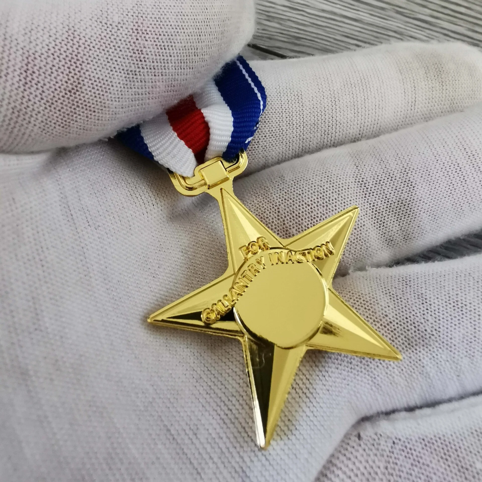 Foreign Medal US Army Replicated American Award Star Silver Star Military  Bronze Star view 4