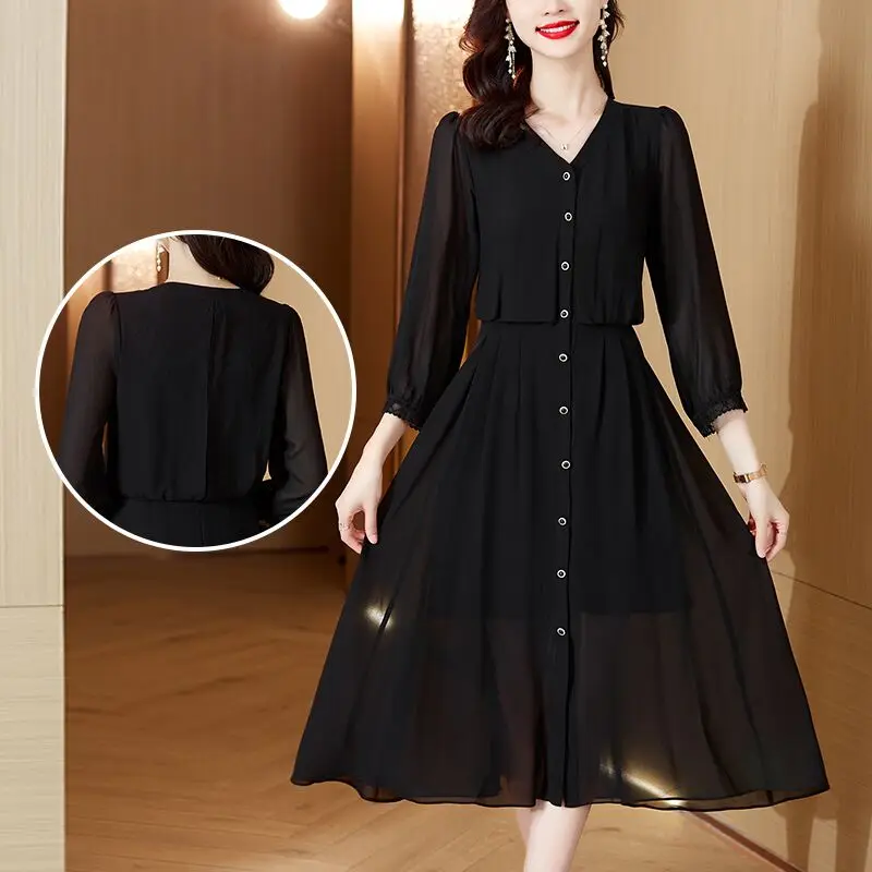 

Chiffon dress Women's new fashionable style in spring and summer 2023 V-neck loose and thin black medium length dress