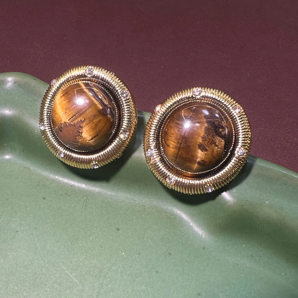 Maillard tiger eye series stud earrings vintage high sense versatile exquisite S925 plated real gold old money wind earrings