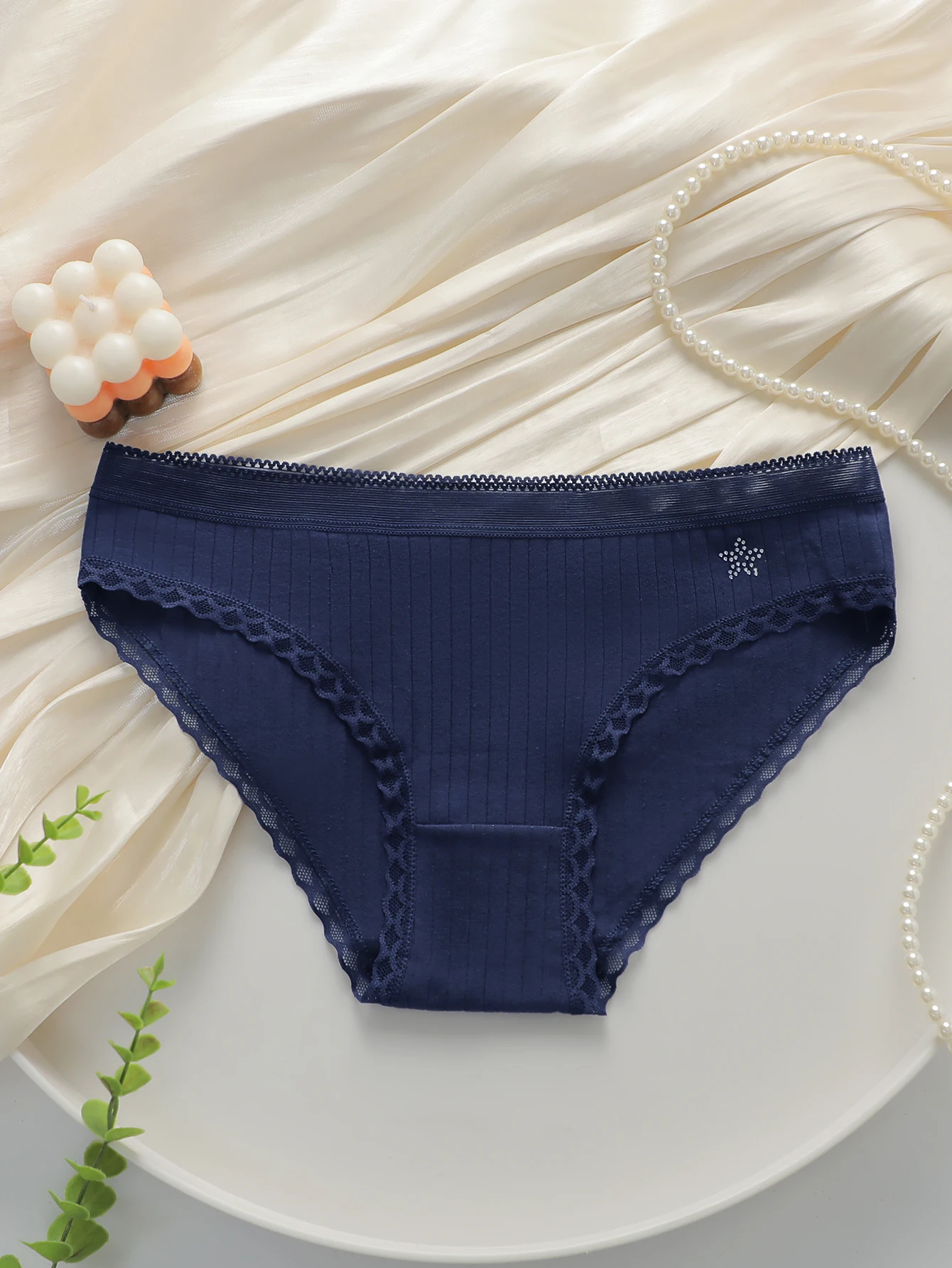 Women Ribbed Cotton Briefs Lace Trim Mid Waist Panties Soft Breathable Rhinestone Star Decor Ladies Daily Basic Underwear W134