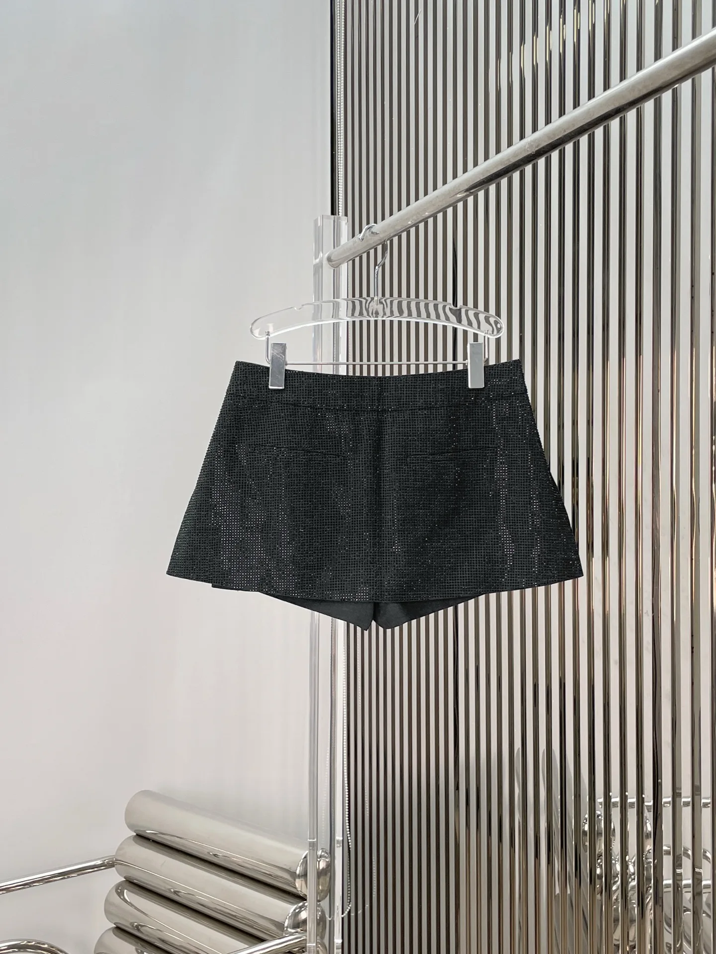 

Casual High Waist A-Line Skirt Pants Women's Black Slimming Short High-End Rhinestone Skirt for Casual Wear Spring Season