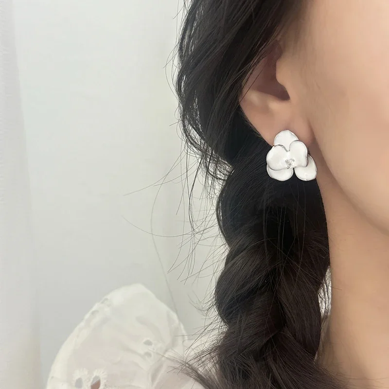 

Tibetan Silver Zircon Enamel Flower Stud Earrings for Women Party Trendy Plant Fashion Jewelry Minimalist Accessories