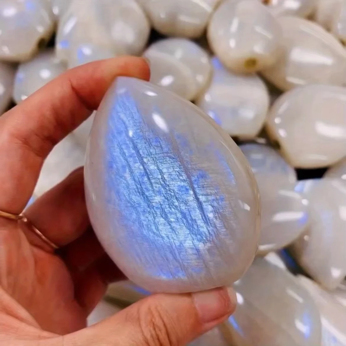الطبيعية الأزرق Moonstone قطرة النخيل كريستال زخرفة اليد مصقول شكل حر الشعلة ديكور المنزل هدية عيد كريستال فريد من نوعه #3