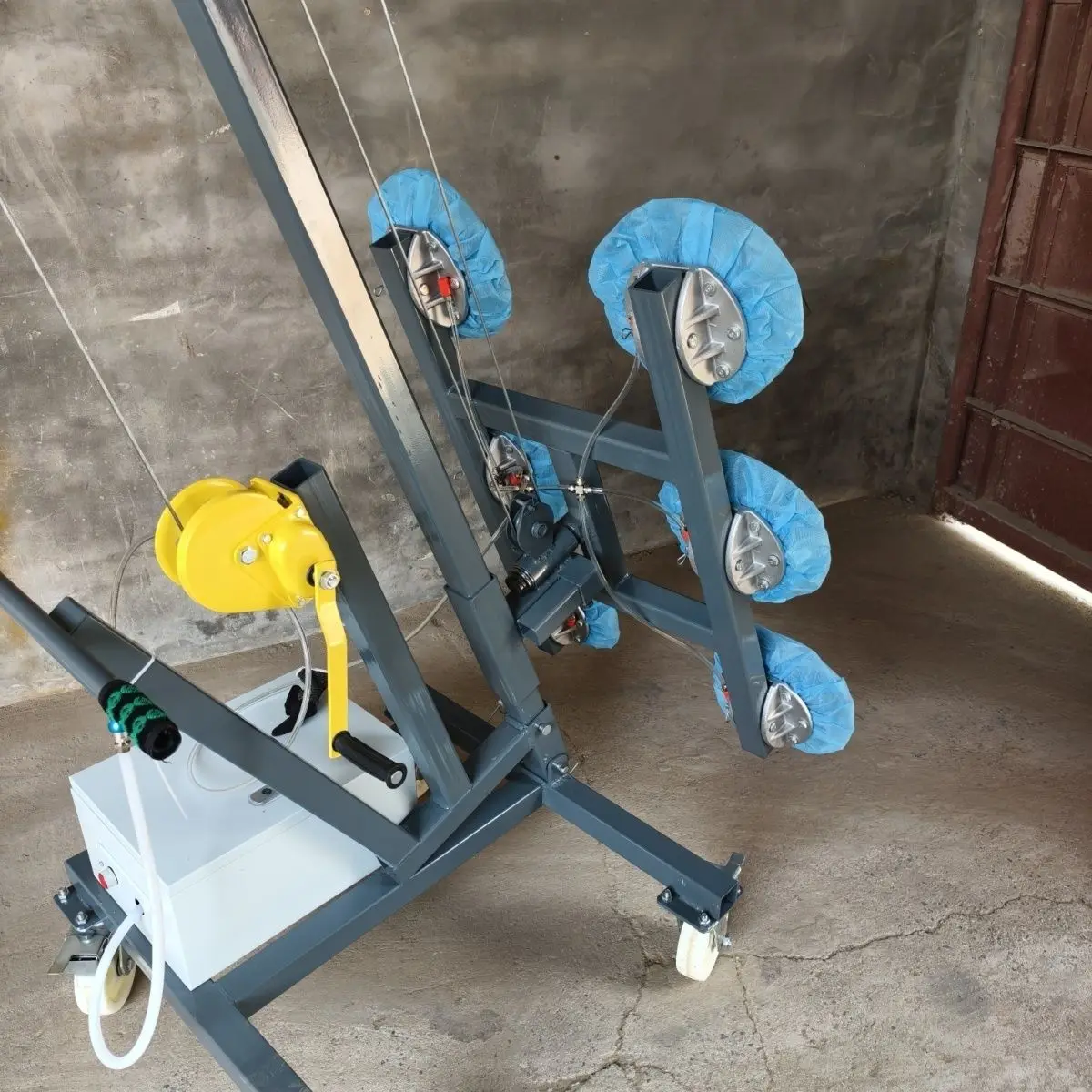 Hand-cranked glass Hand-push suction cup installation Lifting electric vacuum Portable glass Suction cup cart Installation glass 2