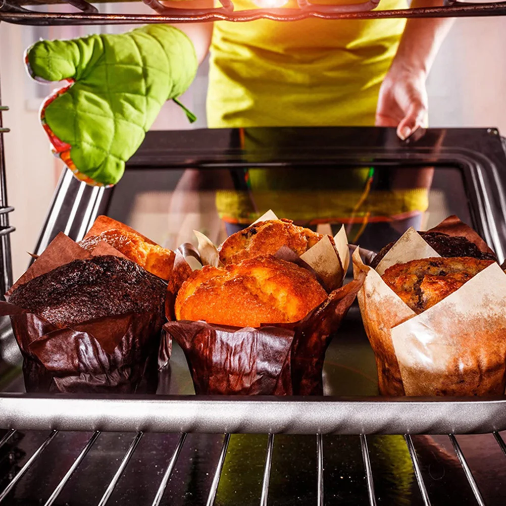 

200Pcs Cake Paper Cups Tulip Shape Biodegradable Disposable Baking Liners Cupcake Muffin Wrappers Ideal for Party Baking