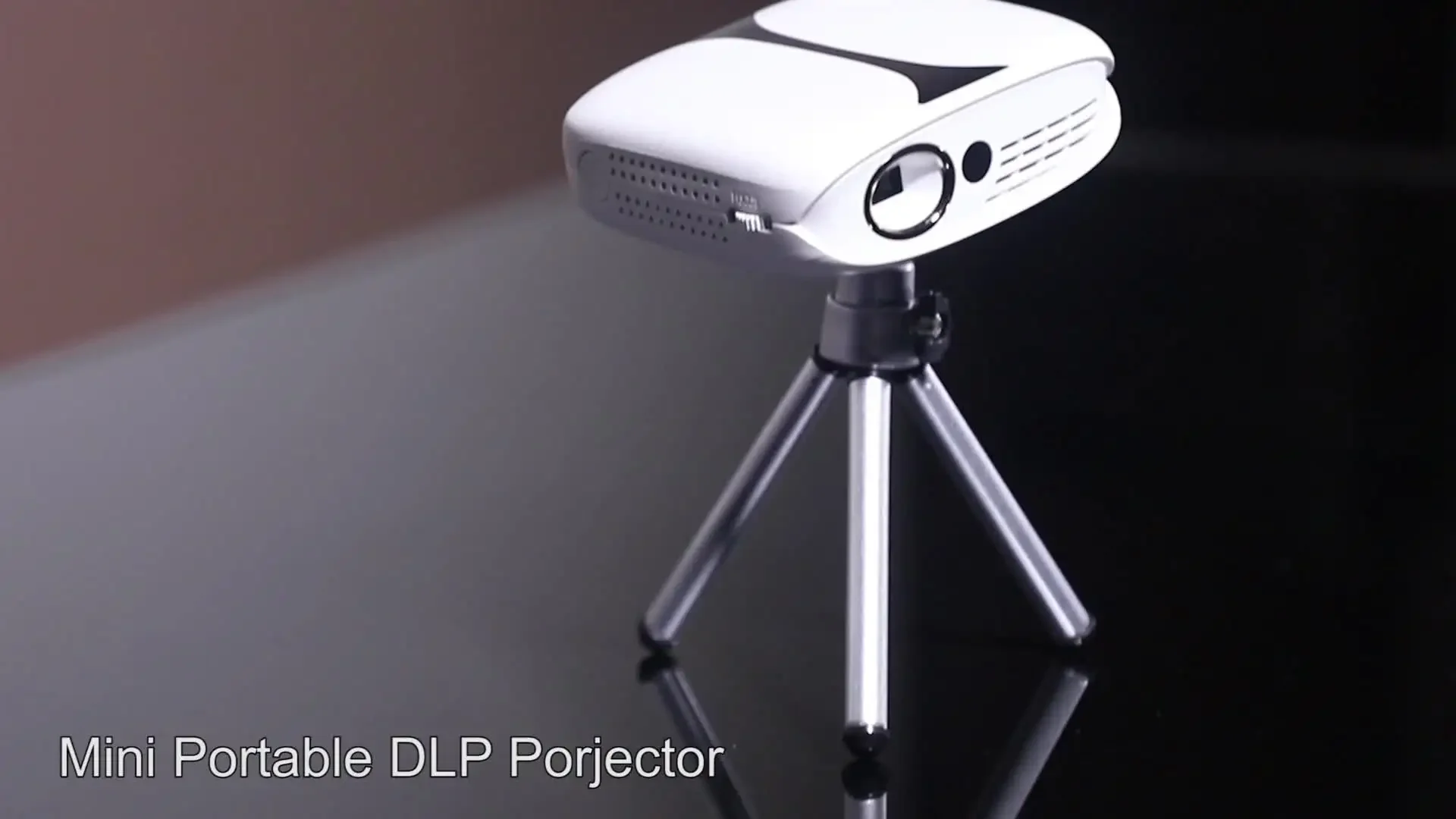 1000 lumens dlp digital office outdoor portable mini pico projector