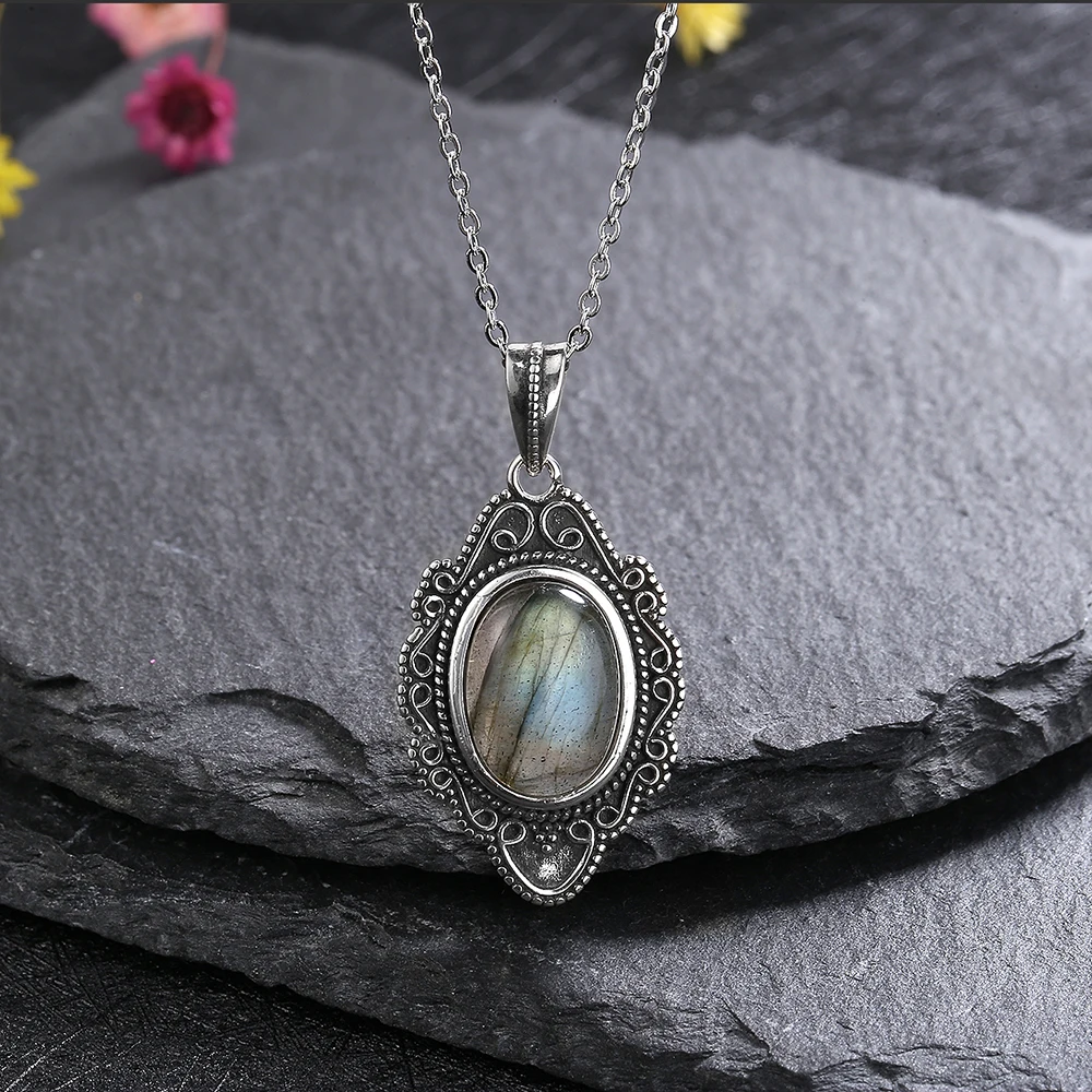 Natural Labradorite Pendant Necklace Silver Retro Moonstone Jewelry for Women Party Valentine Day Gift with Chain