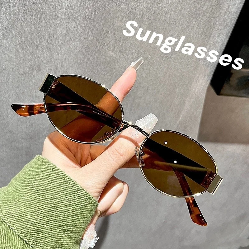 

Summer New Oval Metal Frame Sun Protection Sunglasses Retro Small Frame Eyeglasses Travel Wear Simple UV Resistant Glasses