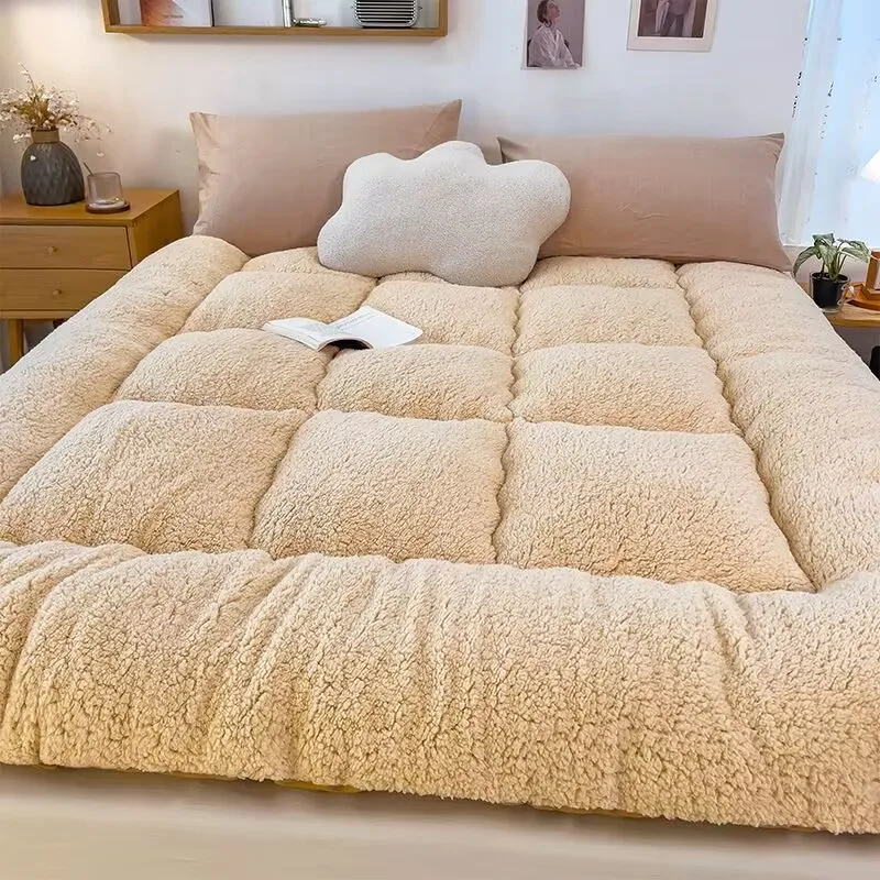 Tatami Mattress Topper Warm Lamb Fleece Mattress Upholstered Bed Winter Student Dormitory Sleeping Pad Single Double Floor Mat