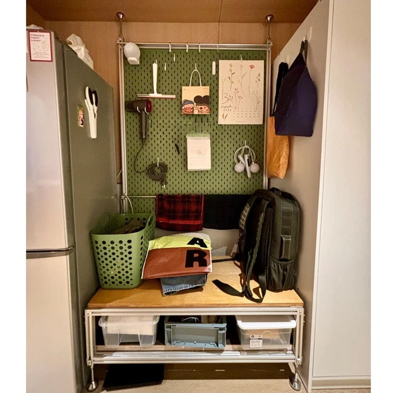 

Storage rack Hole plate tool, hanging plate Modern aluminum profile display rack box