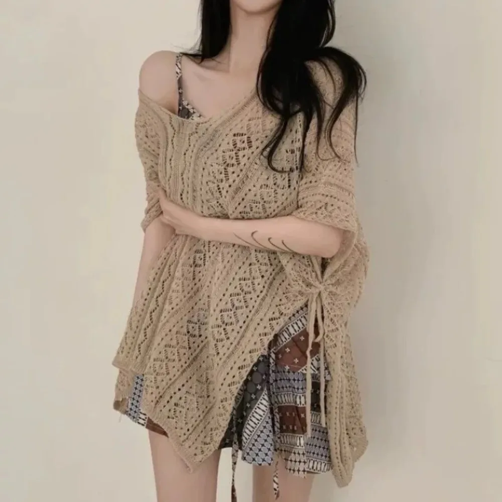 Costume da bagno oversize scavato copricostume maglione all'uncinetto con scollo a V bikini lavorato a maglia copricostume stile bohémien in rete da spiaggia estivo