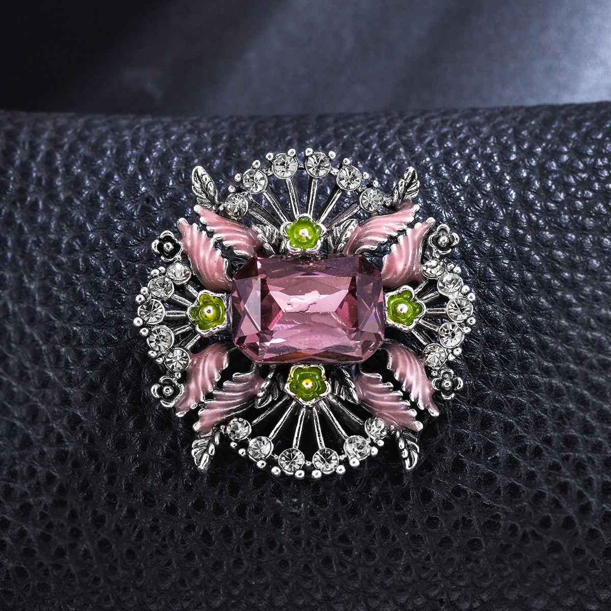 WEIMANJINDIAN Brand New Arrival Vintage Style Purple Cushion Crystal Rhinestones Brooches Jewelry