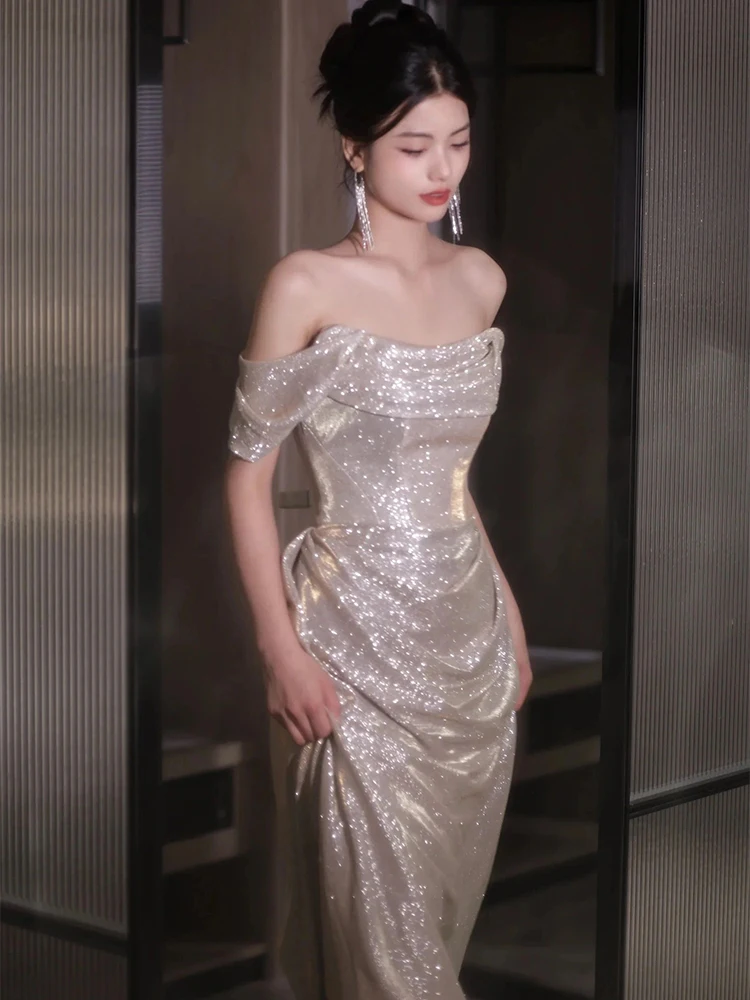 

Элегантное вечернее платье с высокой талией и одним открытым плечом, украшенное пайетками, с эффектом утончения талии, для банкетов и торжеств, роскошное, серебристого цвета