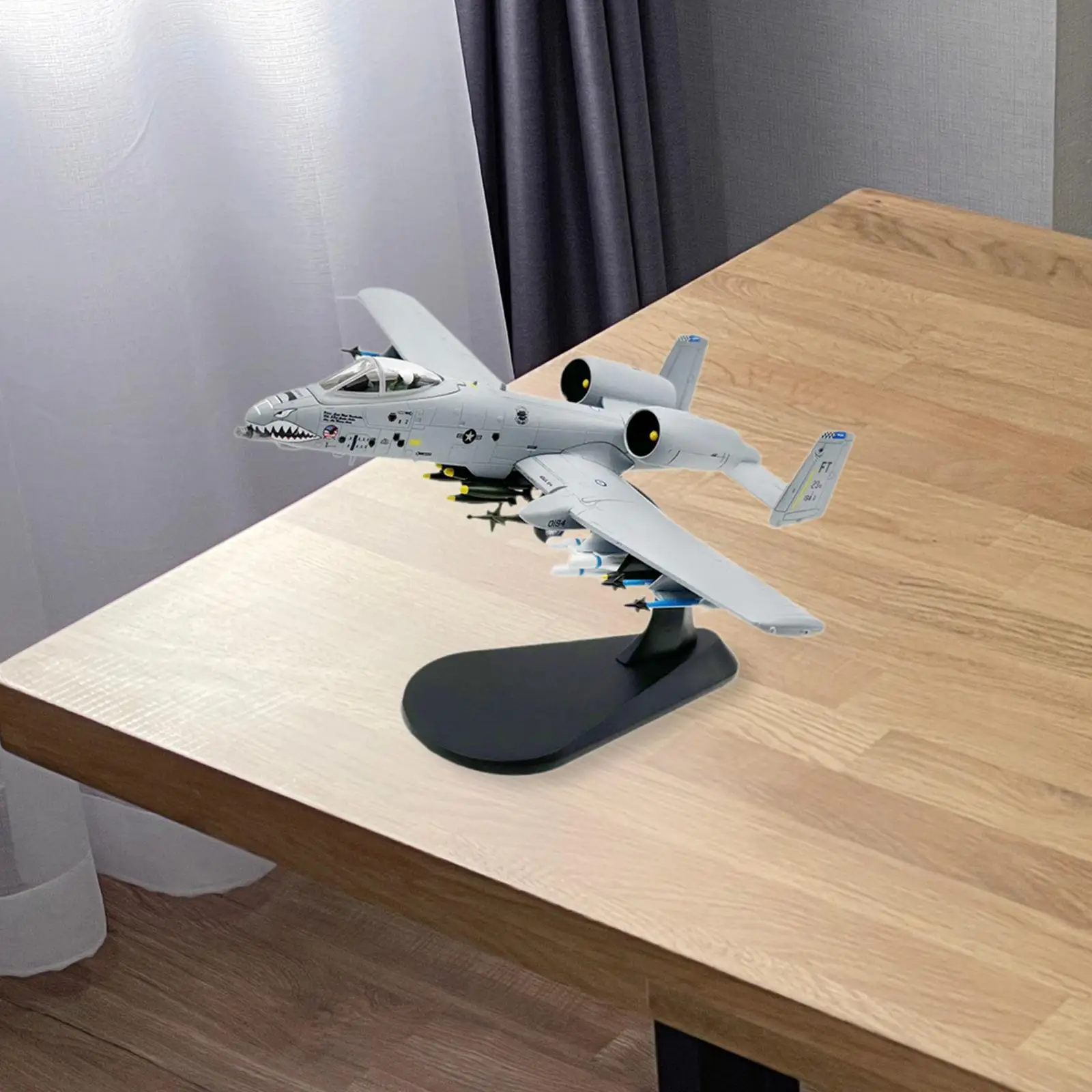 1/100 A-10A Diecast Plane Model Metal Alloy Fighter for Table Home Household