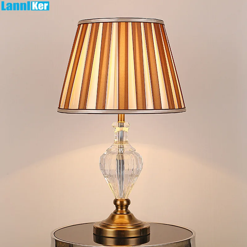 Vintage Copper Table Lamp Retro Minimalist Bedside Table Light for Bedroom and Living Room Decor Stylish Home Decor Table Lights