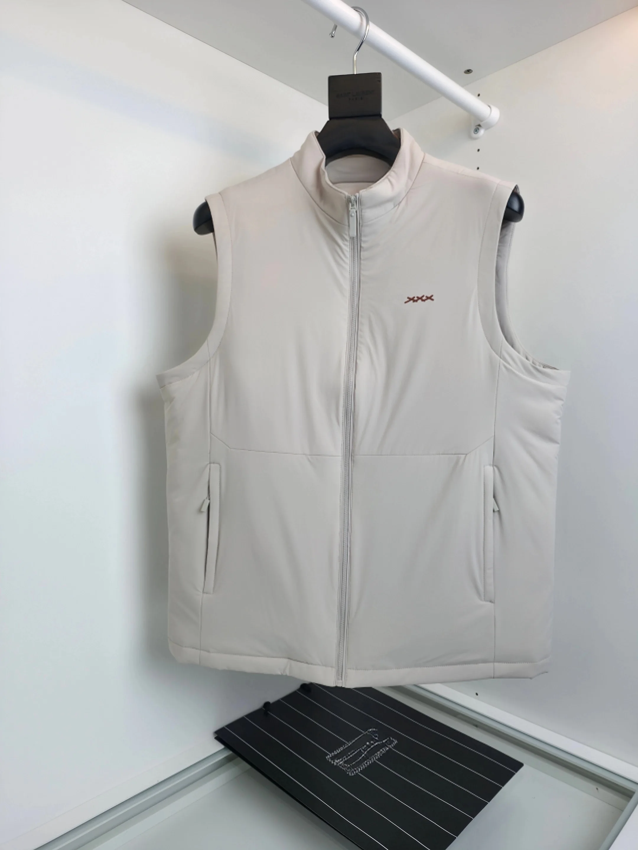 

Faionable Italian ZZ Men's Autumn Winter Goose down Stand Collar Jaet Casual Leisure Sle Zipper Closure Color Vest