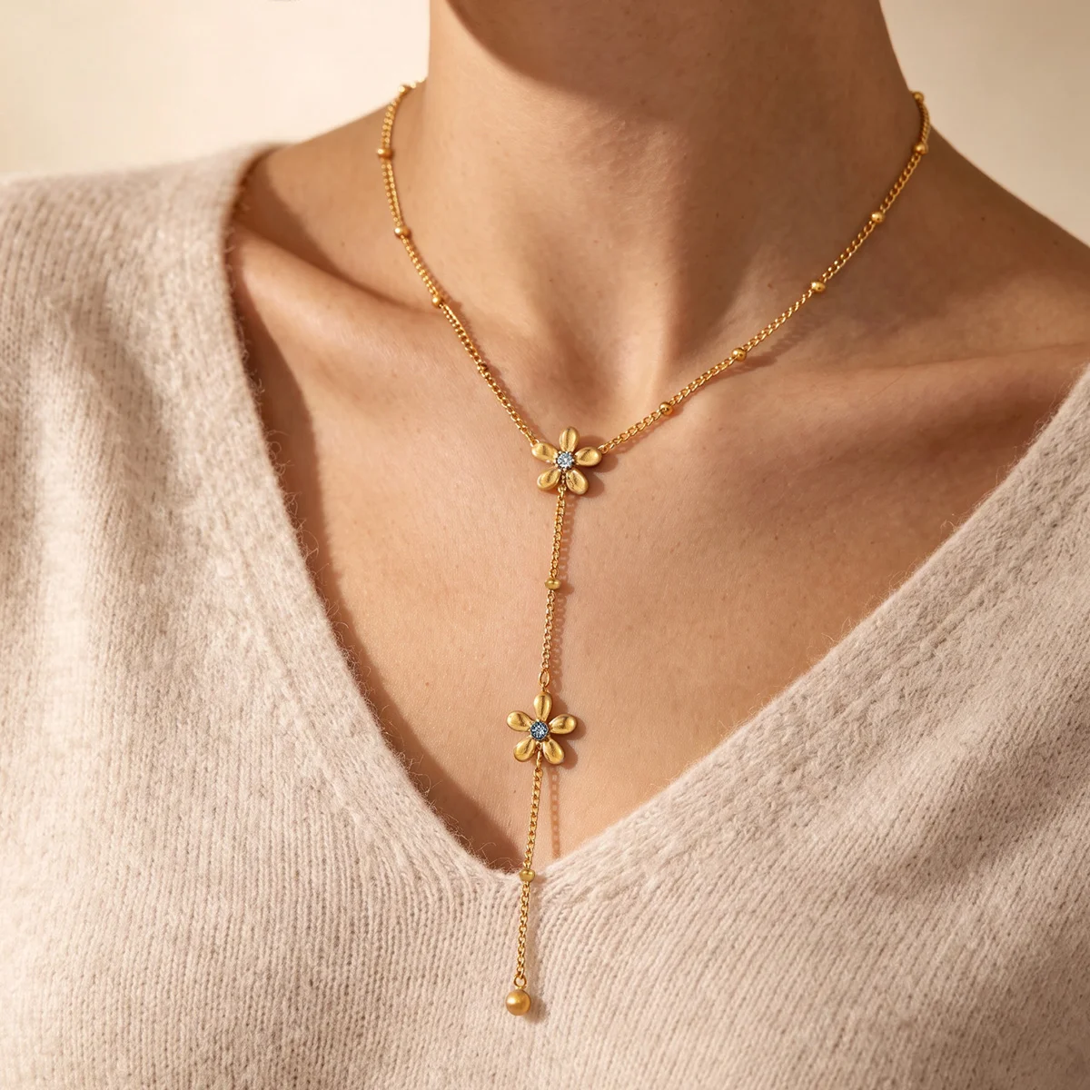 Zarte goldfarbene Edelstahlkette für Damen, Y-Lariat mit Zirkonblume, Vintage-Transparenthorn-Anhänger, ästhetisches Geschenk – Detail 7